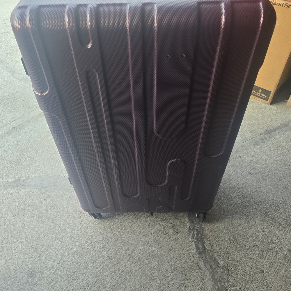 Purple Hardshell Suitcase - Picture 6 of 6